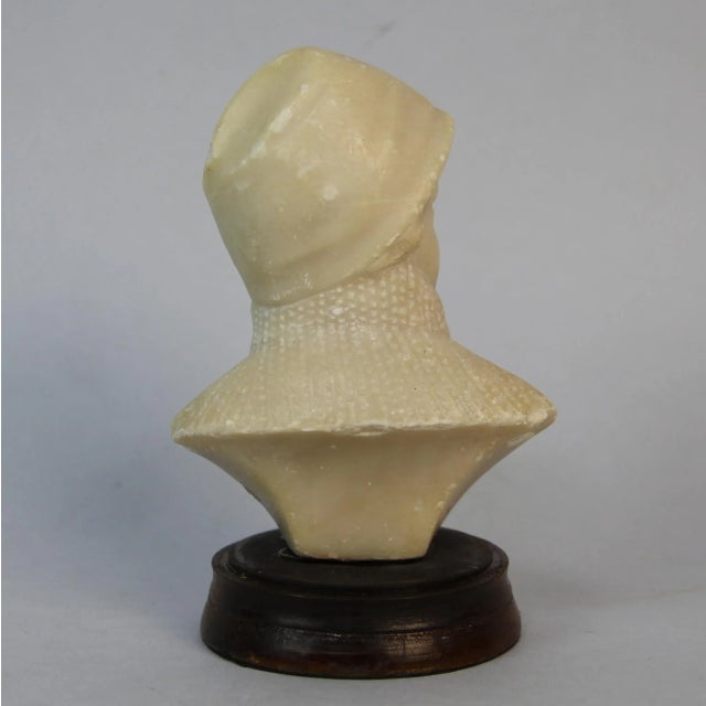 Art Deco Sculpture in Alabaster and Wood For Sale - Image 3 of 7