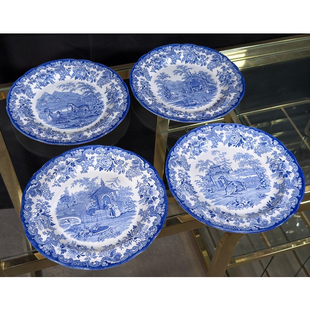 This set of four plates from the Spode Blue Room Collection features scenes from the Zoological series, each reproduced...