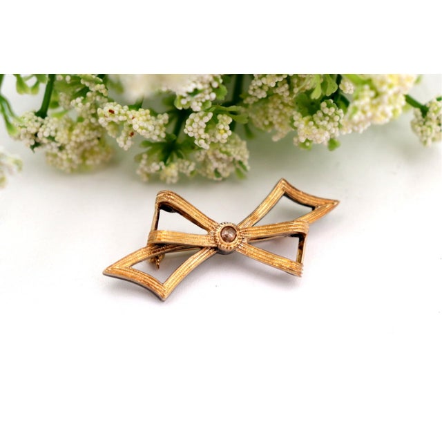 Gold and Silver Bow-Shaped Brooch For Sale - Image 5 of 5