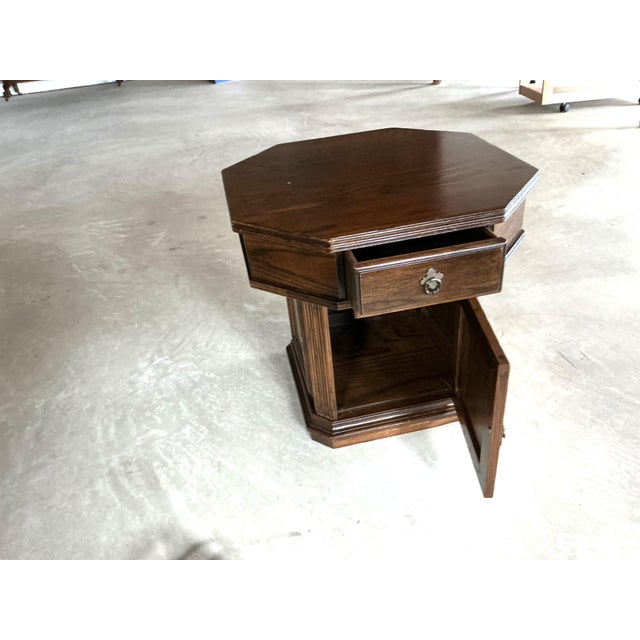 Ethan Allen 1980s Ethan Allen End Table Octogan Shape, Attributed For Sale - Image 4 of 4