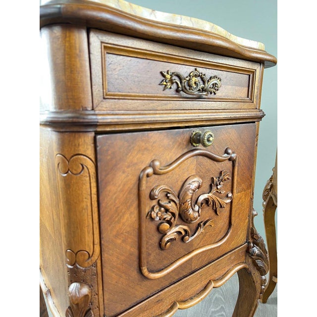 Brown 19th Century Louis XV Bedside Tables in Yellow Marble, Set of 2 For Sale - Image 8 of 10