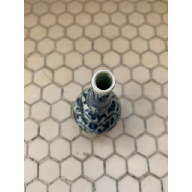 Shabby Chic Blue & White Porcelain Floral Chinoiserie Vase For Sale - Image 3 of 7