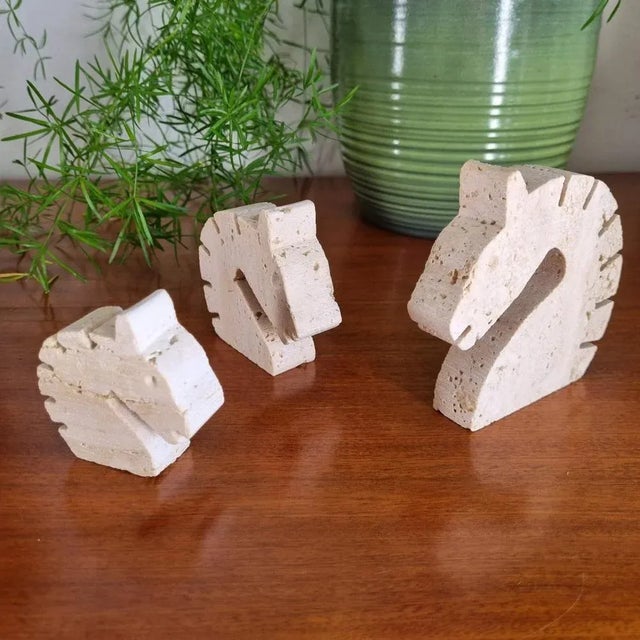 Italian Travertine Figurines from Fratelli Mannelli, 1970s, Set of 3 For Sale - Image 3 of 8