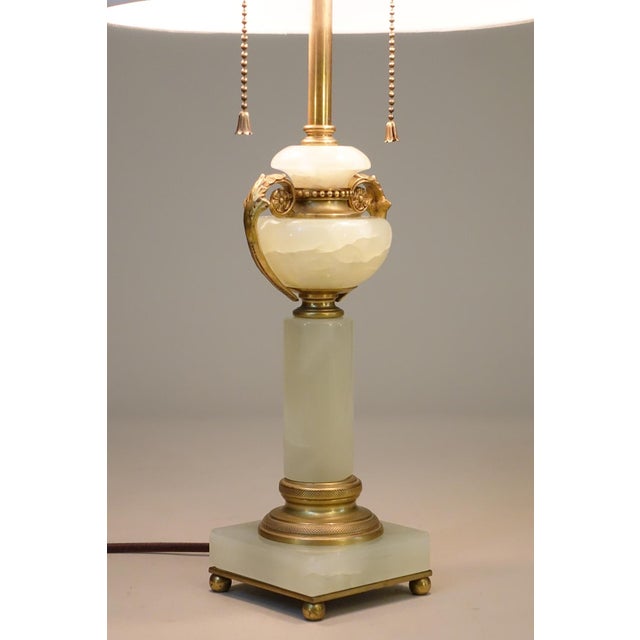Gemstone 1960s French Depose Art Deco Neo Classic Green Onyx Marble Column & Urn Bronze Table Lamp For Sale - Image 7 of 11