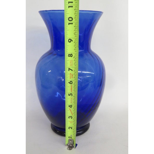 Indiana Glass Illusions 1980s Large Vase Cobalt Blue Optic Swirl Pattern 4876b For Sale - Image 9 of 11