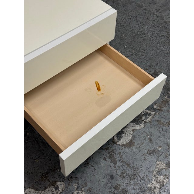 Ivory Calligaris Lacquered Two-Drawer Nightstand For Sale - Image 8 of 12