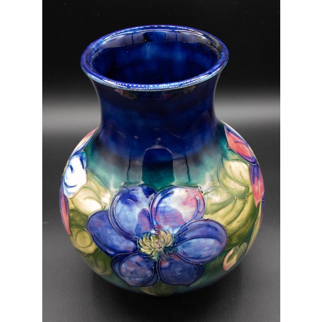 Contemporary Moorcroft Pottery Vase - Royal Warrant - Potter to the Queen - 9 1/2" For Sale - Image 3 of 5