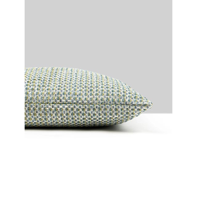 Performance fabric never looked chicer with our Heatherton woven. Featuring 14 fashionable colorways in recycled acrylic...