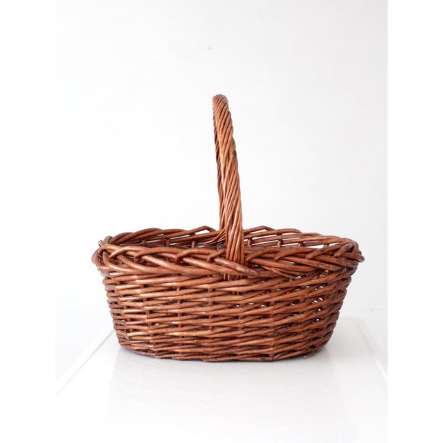 Mid 20th Century Vintage Large Willow Gathering Basket With Tall Handle For Sale - Image 5 of 16