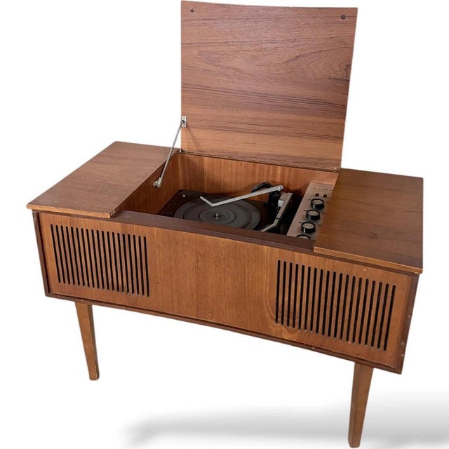 Wood Mid-Century Modern Radiogram Sideboard For Sale - Image 7 of 9