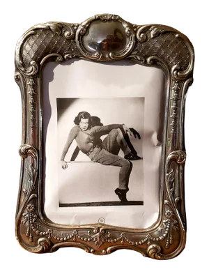 Late 19th Century Henry Mathews Sterling Silver Picture Frame