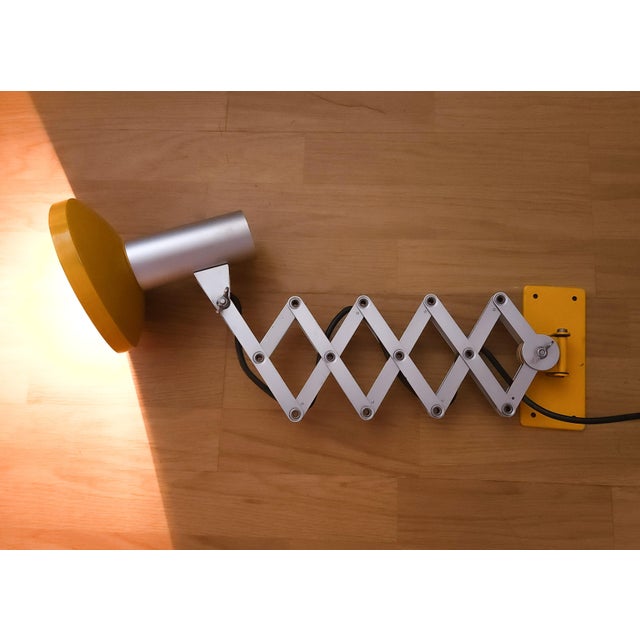 1970s Mid-Century Modern Scissor Wall Lamp from Hustadt Leuchten, Germany, 1970s For Sale - Image 5 of 12