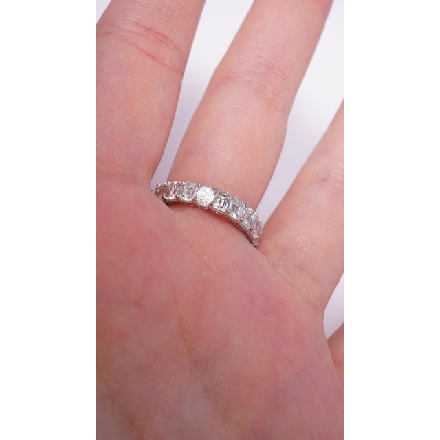 3.80 Carat Emerald Cut Diamond Wedding Eternity Band In Platinum, Size 5.5 For Sale - Image 4 of 4
