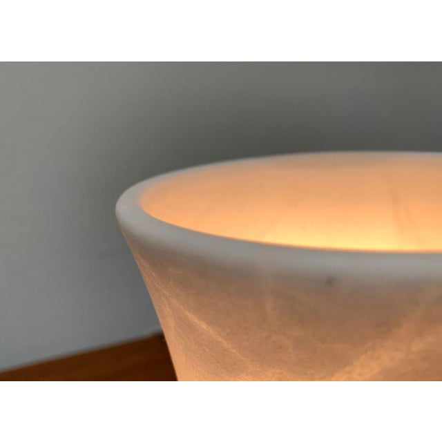 Vintage Italian Hollywood Regency Alabaster Table Lamp For Sale - Image 14 of 18