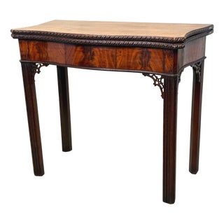 Antique Georgian Mahogany Serpentine Tea Table, 1760 For Sale