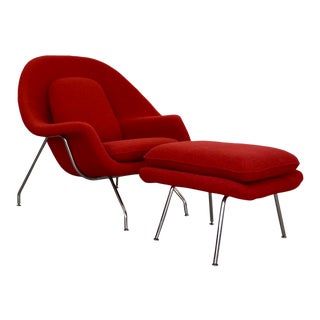 Mid-Century Modern Eero Saarinen Style Womb Chair & Ottoman For Sale
