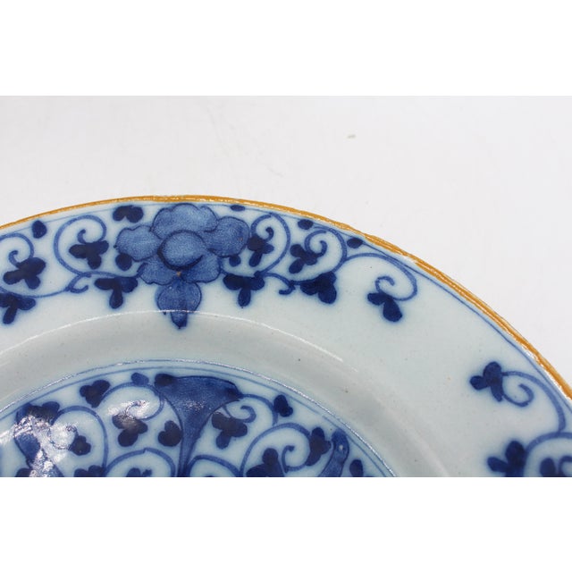 Pair of Late 18th Century Peony Medallion Delft Plates For Sale - Image 9 of 9
