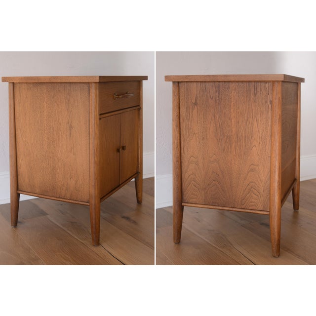 1950s Mid Century Modern Henredon Nightstand For Sale In San Francisco - Image 6 of 9