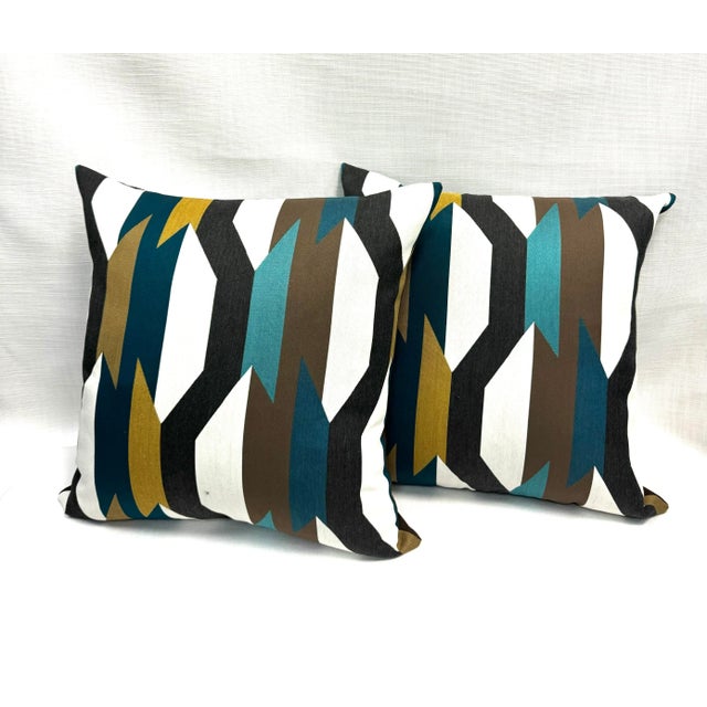 Abstract 19” X 19” Pillow Covers in Arc Com Crescendo Caribbean Abstract Geometric Fabric- a Pair For Sale - Image 3 of 4