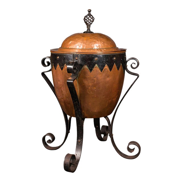 1890s Victorian Antique Arts and Crafts Fireside Bin, English, Copper, Log, Coal For Sale