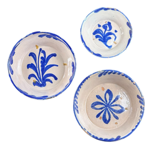 Spanish Granada Blue and White Majolica Fajalauza Bowls, 19th Century, Set of 3