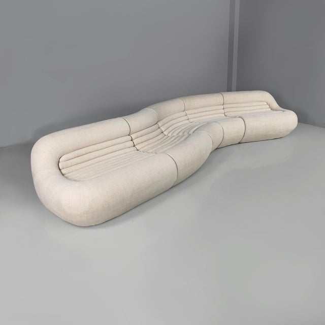 Italian Modern White Carrera Sofa attributed to De Pas, Durbino and Lomazzi for B&B Italia, 1970s For Sale - Image 3 of 18