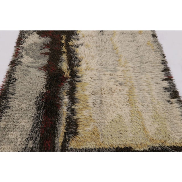 Rug & Kilim Vintage Swedish Rya Rug With Cream and Gray Geometric Design - Rug & Kilim For Sale - Image 4 of 9