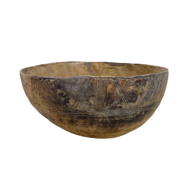 Vintage African Hausa Engraved Wooden Bowl From Niger 11" Diameter For Sale In New York - Image 6 of 8