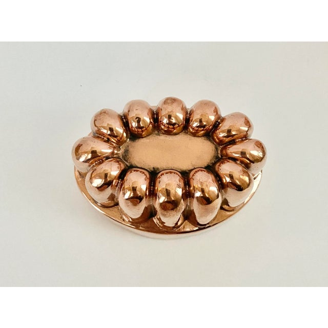 Offered is an antique 19th c. English copper jelly/aspic mold. This high quality mold is made from a heavy gauge of copper...