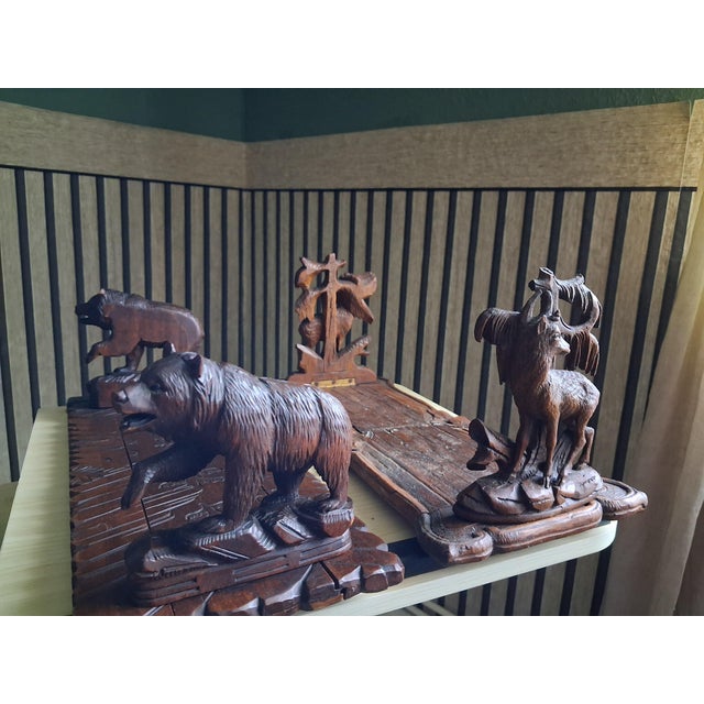 Walnut Wood Bookends from the Black Forest and Brienz, Switzerland, Set of 2 For Sale - Image 15 of 15