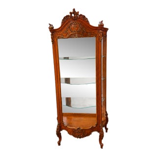 Vintage Milano Furniture Co. Louis XV Style Carved Curio Cabinet For Sale