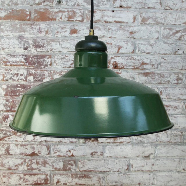 Vintage Industrial American Green Enamel Pendant Light For Sale - Image 4 of 5