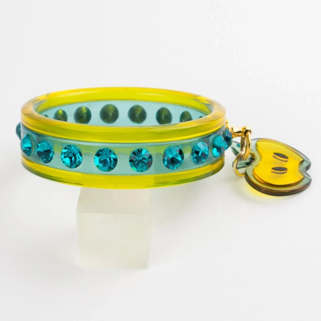 Miu Miu Turquoise and Yellow Acrylic Jeweled Bracelet Bangle With Apple Charm For Sale - Image 9 of 11