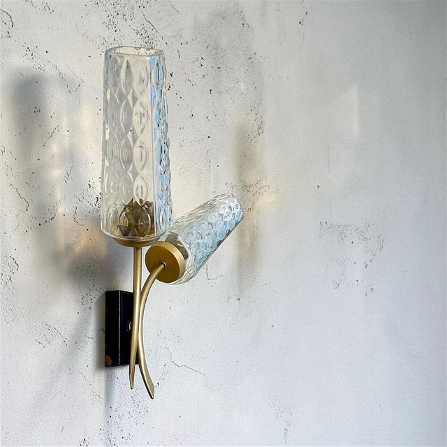 Mid-Century Modern Mid-Century Modern Brass and Textured Glass Double Wall Sconce, 1950s For Sale - Image 3 of 14