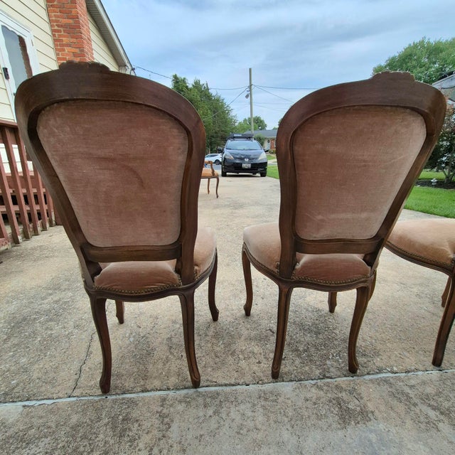 1980s Chateau d'Ax Louis XV Carved Walnut & Cocoa Velvet Dining Chairs, Assembled Set of 4 For Sale In Washington DC - Image 6 of 15