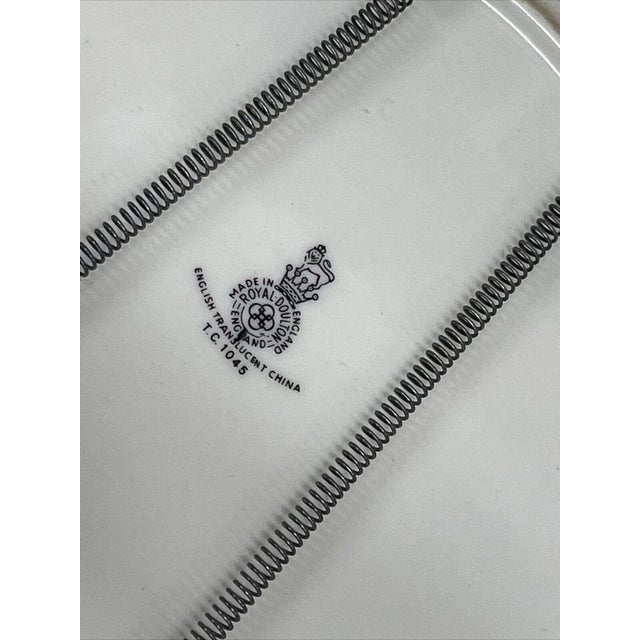 Jester, Falconer, Mayor, Squire, Huntsman, Admiral & Doctor Plates from Royal Doulton, Set of 7 For Sale - Image 16 of 17