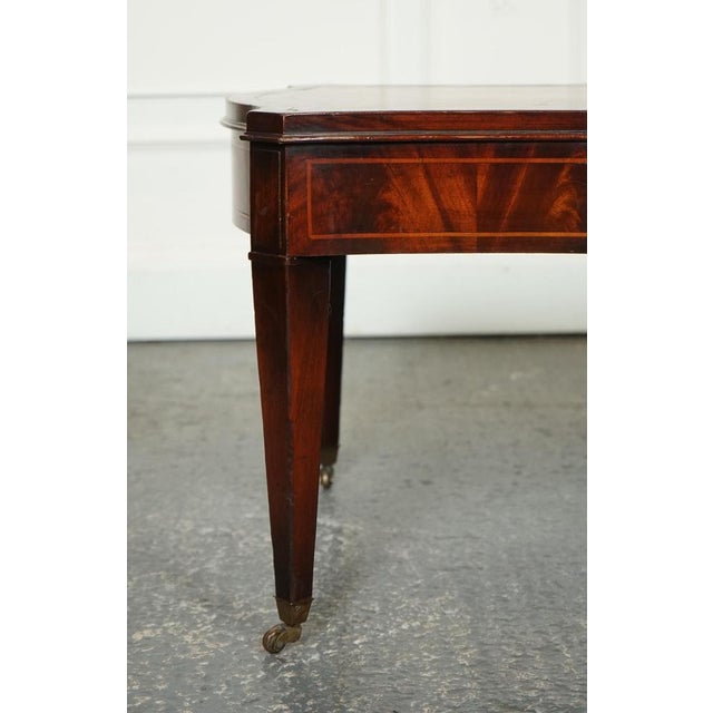 Vintage Heirloom Brown Leather Top Coffee Table from Weiman For Sale - Image 6 of 17