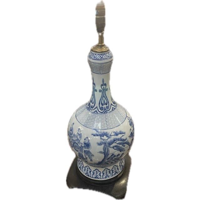 Maitland - Smith Vintage Maitland-Smith Chinoiserie Blue and White Ceramic Lamp For Sale - Image 4 of 13