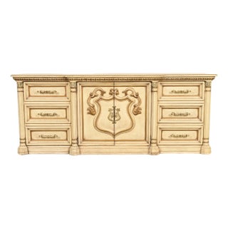Romweber Hollywood Regency French Rococo Cream Lacquered Parcel Gilt Nine-Drawer Dresser, Circa 1960s For Sale