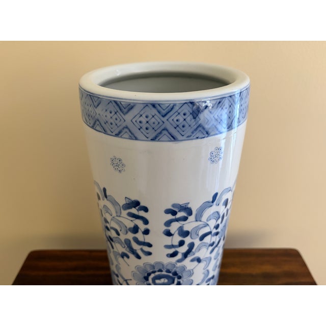 Blue Vintage Chinoiserie Blue & White Porcelain Umbrella Stand With Floral Motif For Sale - Image 8 of 13
