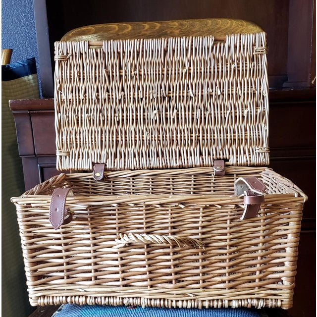 Fortnum & Mason 20" British Wicker Picnic Hamper Basket For Sale - Image 11 of 18
