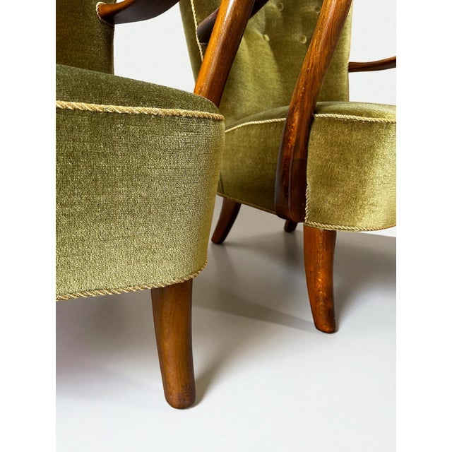 Vintage Danish Lounge Chairs in Green Velvet by Alfred Christensen, 1940s, Set of 2 For Sale - Image 4 of 9