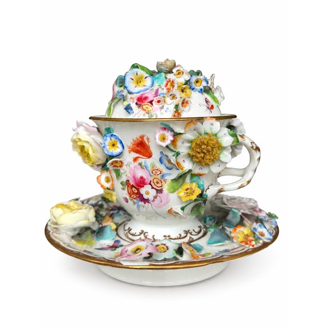 Coalbrookdale-Style Flower-Encrusted Porcelain Pot, Cover & Stand For Sale - Image 4 of 5