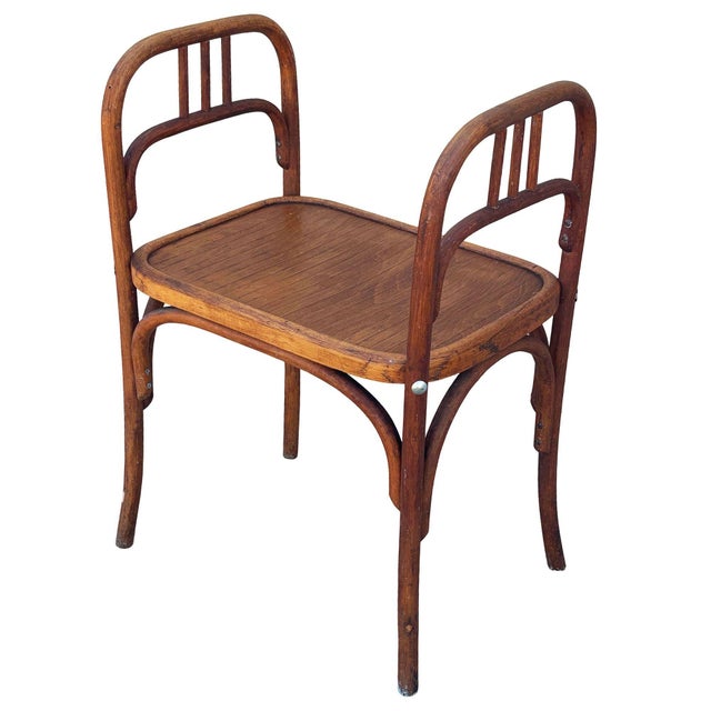 Victorian Early 20th Century Vienna Secession Bent Oak Bench W/ Side Arms Attributed to Fischel Söhne For Sale - Image 3 of 6