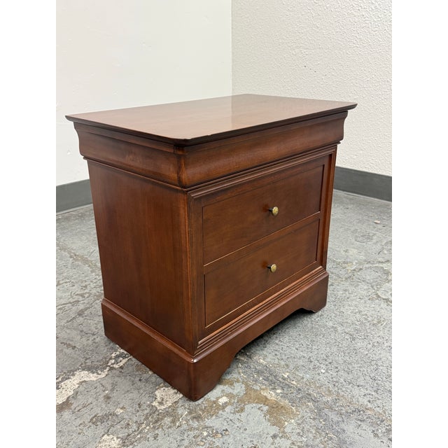 Traditional Shermag Louis Philippe Two Drawers Nightstand For Sale - Image 3 of 12