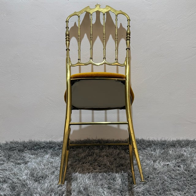 Vintage Italian Chiavari Chair in Brass with Yellow Velvet Upholstery, 1950s For Sale - Image 11 of 12