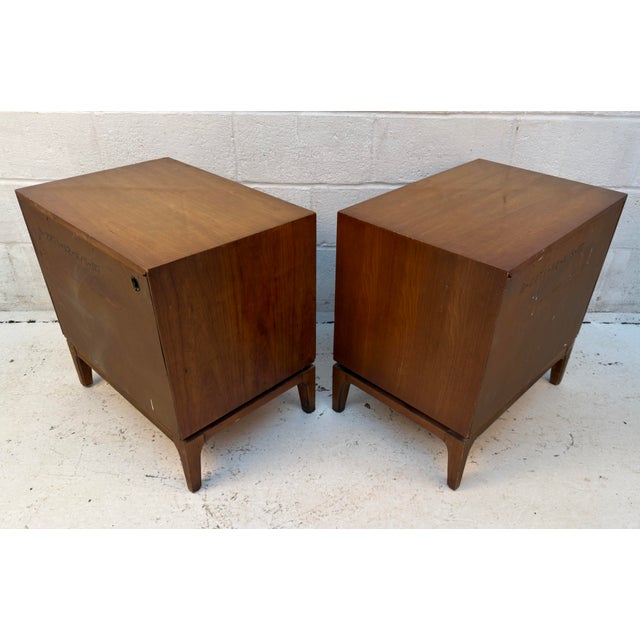Mid-Century Walnut and Burlwood Arched Nightstands by Thomasville, Pair For Sale - Image 10 of 14