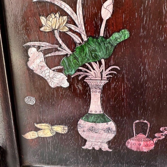 1990s Vintage Chinese Rosewood Table Screen With Mother of Pearl "Antiques" Inlay For Sale - Image 5 of 9