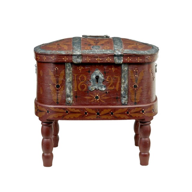 Mid 19th Century Swedish Shaped Box on Stand, 1850s For Sale - Image 5 of 8
