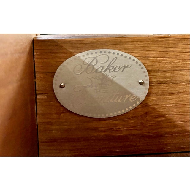 Italian Vintage Baker Furniture Italian Provincial Style Side Table End Table Nightstand For Sale - Image 3 of 10